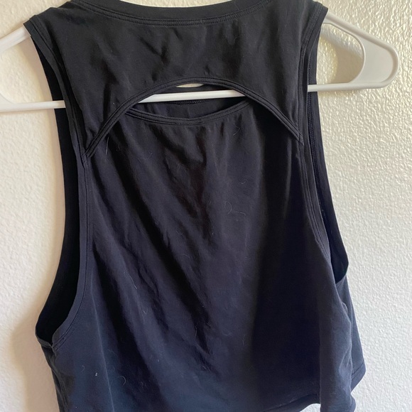 Lululemon tank - Picture 2 of 3